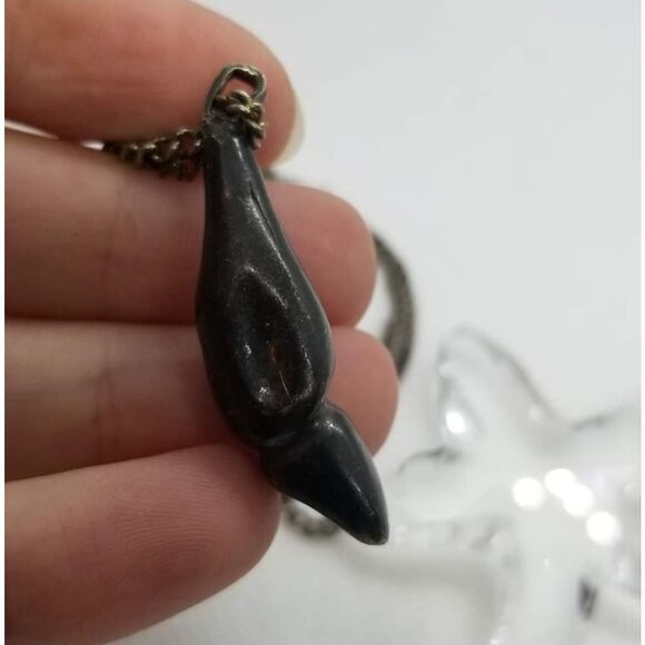 Horse hoof heavy pewter good luck charm necklace - Picture 2 of 3